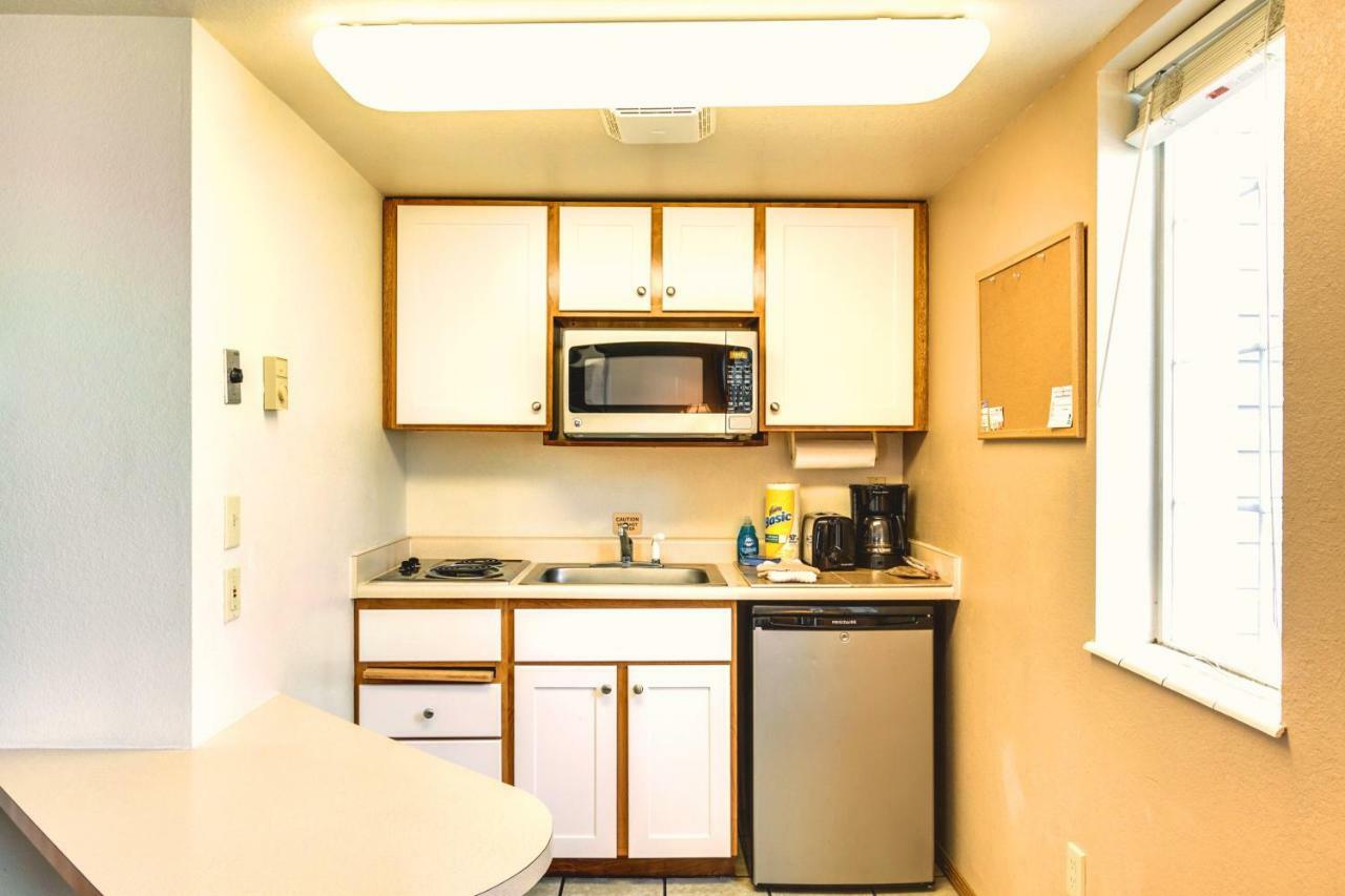 Turning Leaf Townhome Suites Fairwood Kültér fotó
