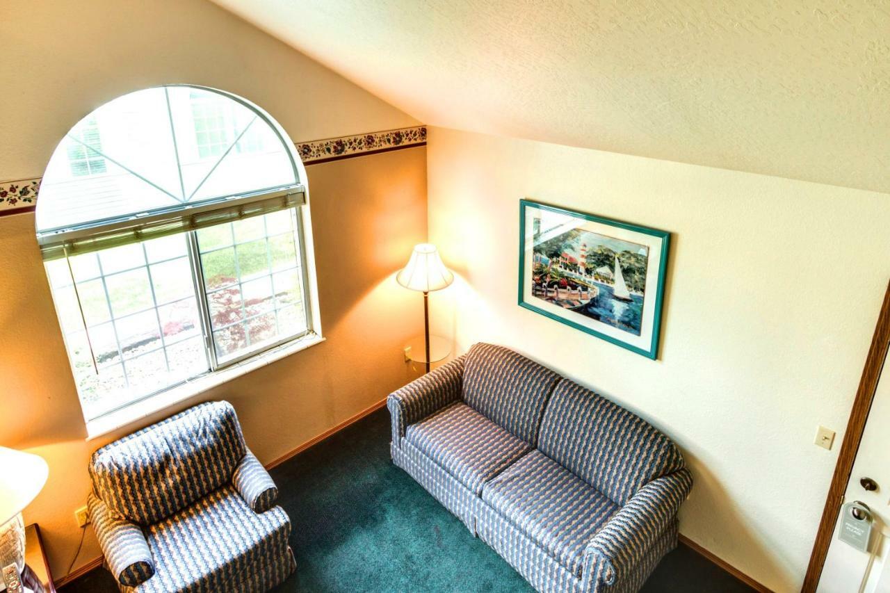 Turning Leaf Townhome Suites Fairwood Kültér fotó